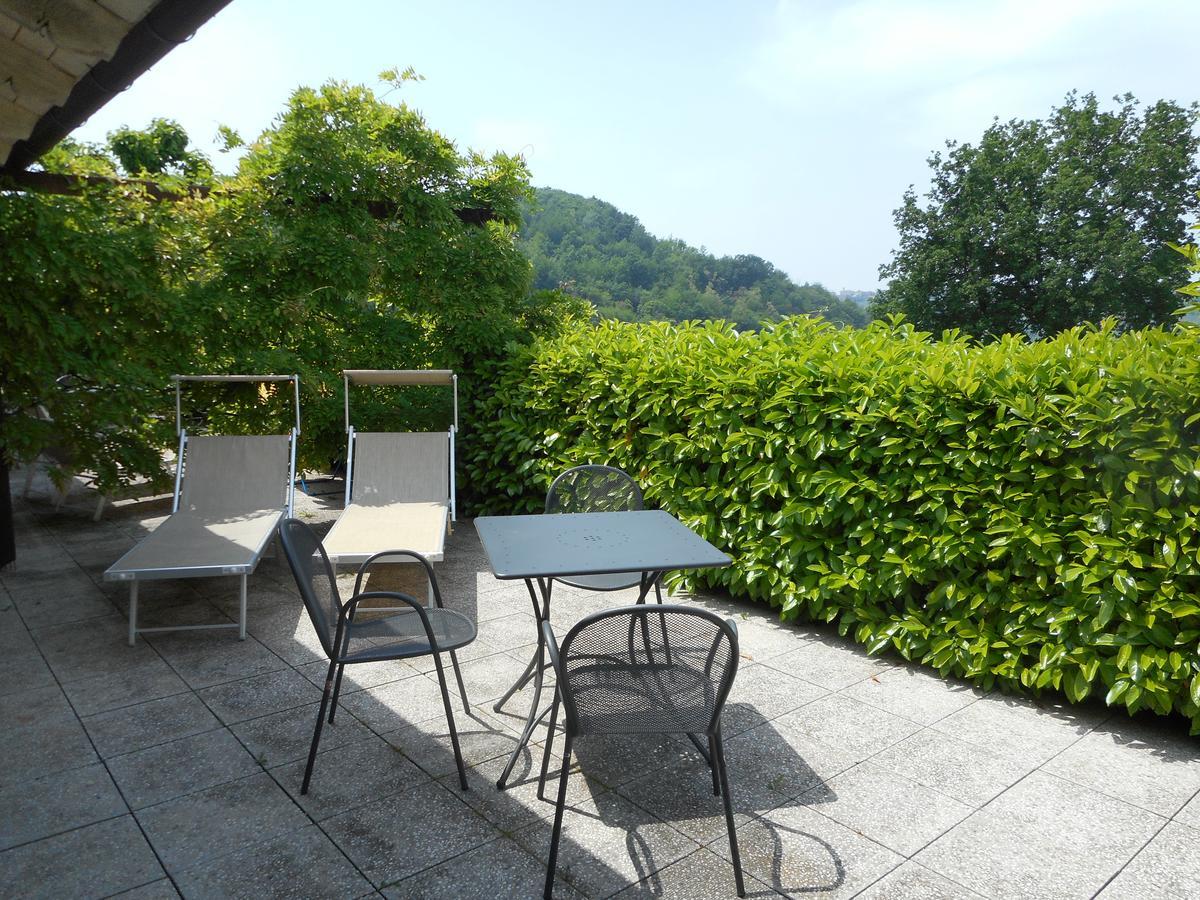 Agriturismo Cascina Serra Cossano Belbo ภายนอก รูปภาพ