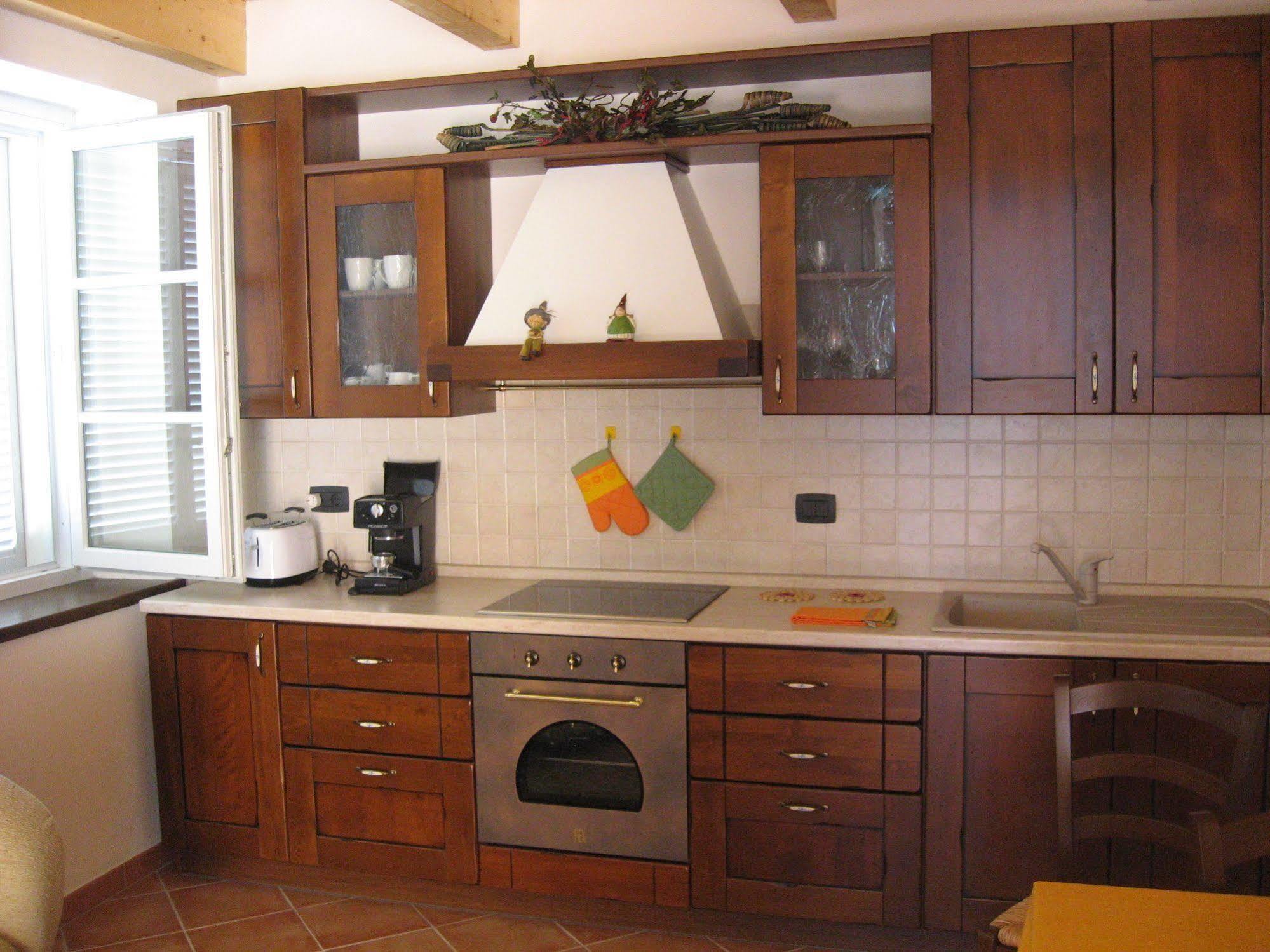 Agriturismo Cascina Serra Cossano Belbo ภายนอก รูปภาพ