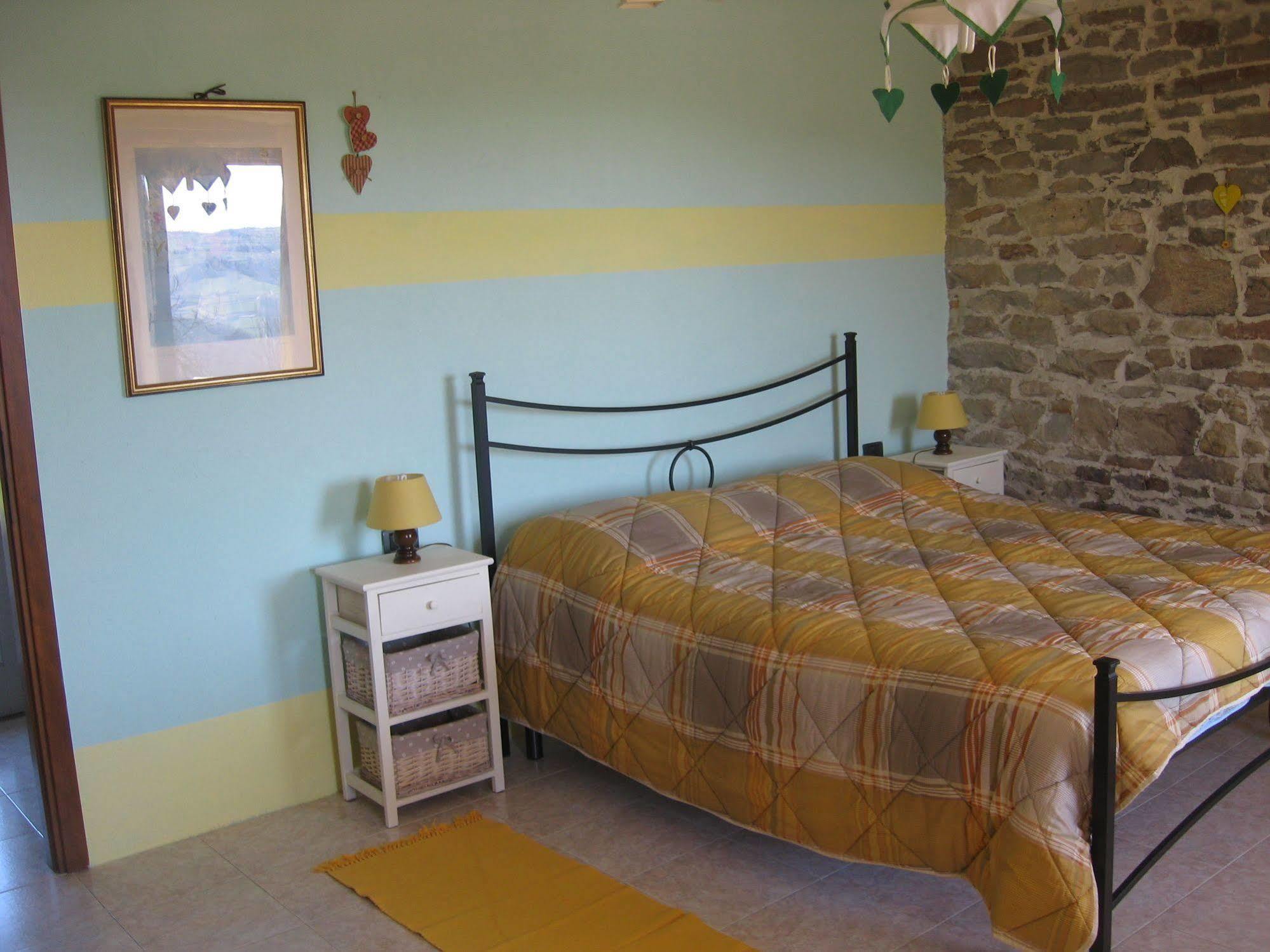 Agriturismo Cascina Serra Cossano Belbo ภายนอก รูปภาพ